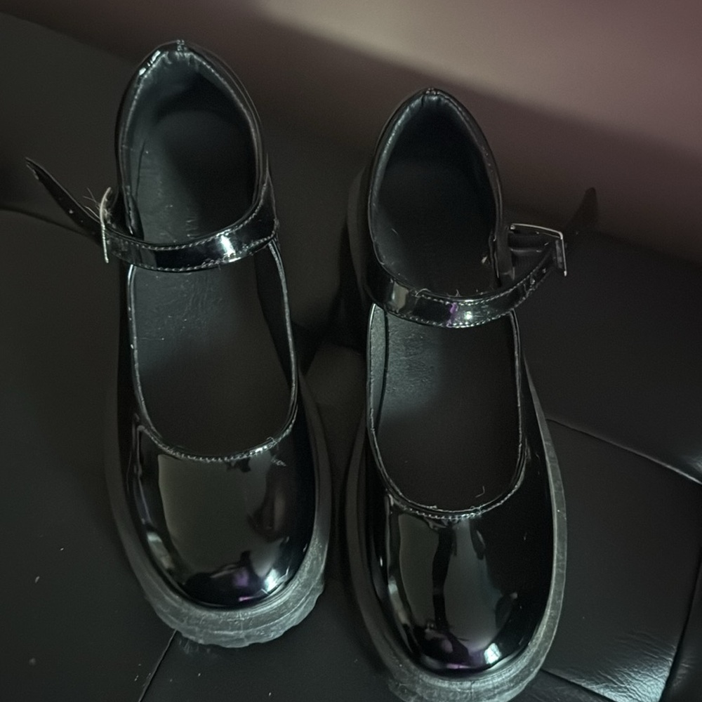 Wild Diva Black Platform Mary Jane Shoes - Picture 2 of 4